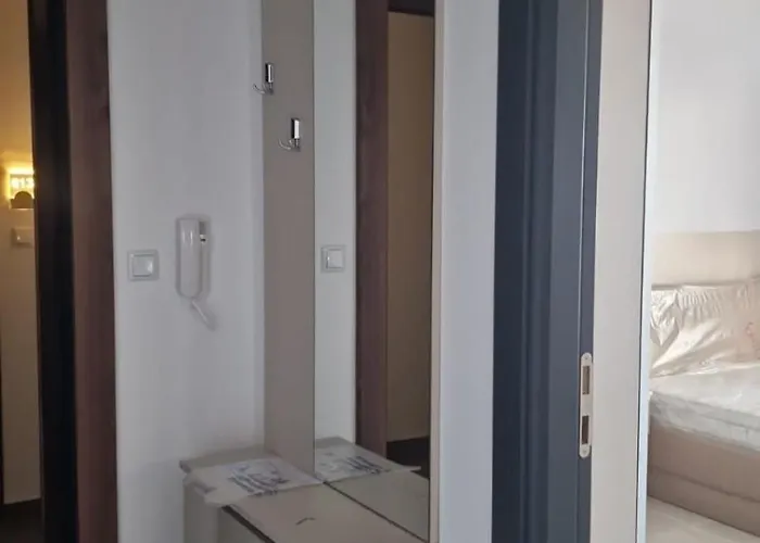 Daire Neues Luxus-apartment Mit Meerblick Und Balkon *